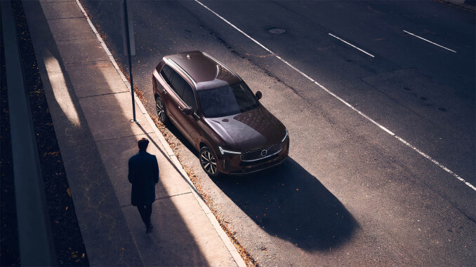 Volvo XC90 2.0 T8 406 Plug-in Hybrid Core Bright 5dr AWD Gtron [NI] Estate - Image 11
